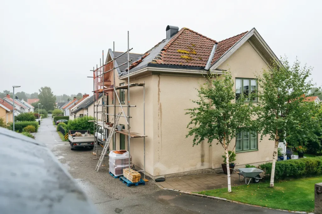 takrenovering steg f r steg s planerar du r tt och undviker dyra misstag